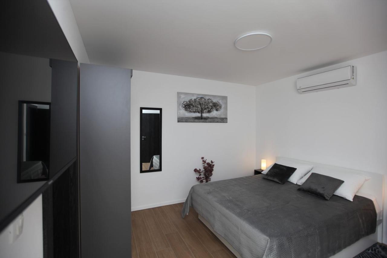 Apartmani Ive Trogir Extérieur photo